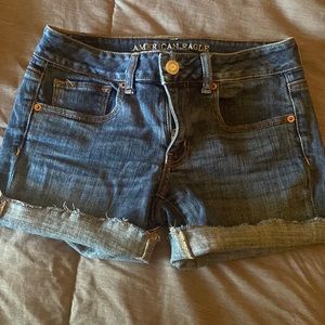 Women’s/Jr’s 6 American Eagle Outfitters Jean Shorts Midi Super Stretch
